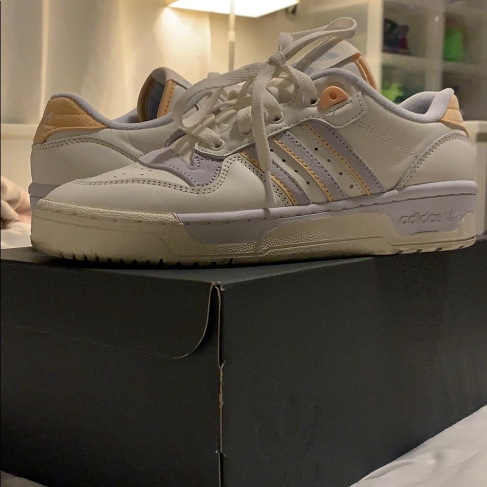 Adidas Rivalry Low
